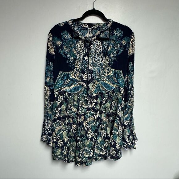 Free People Lady Luck tunic top dress size Medium M women’s blue paisleys - Picture 5 of 8